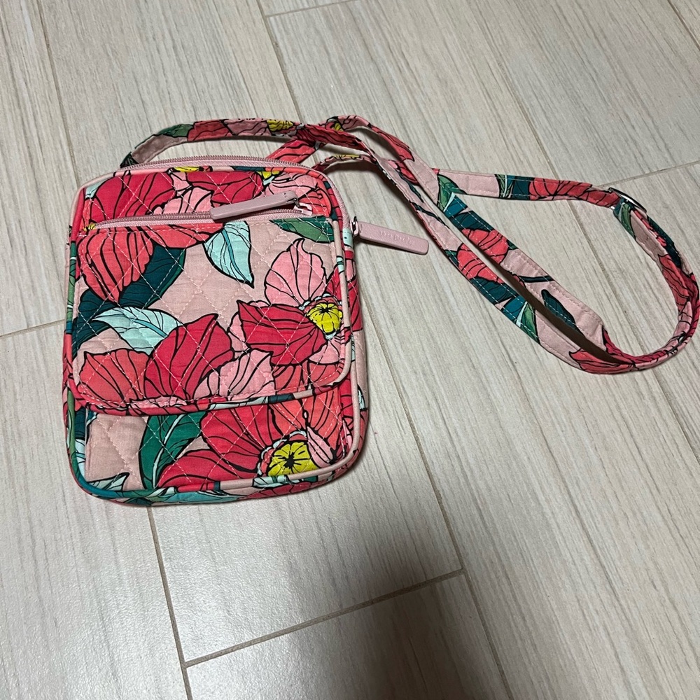 Vera Bradley cross body